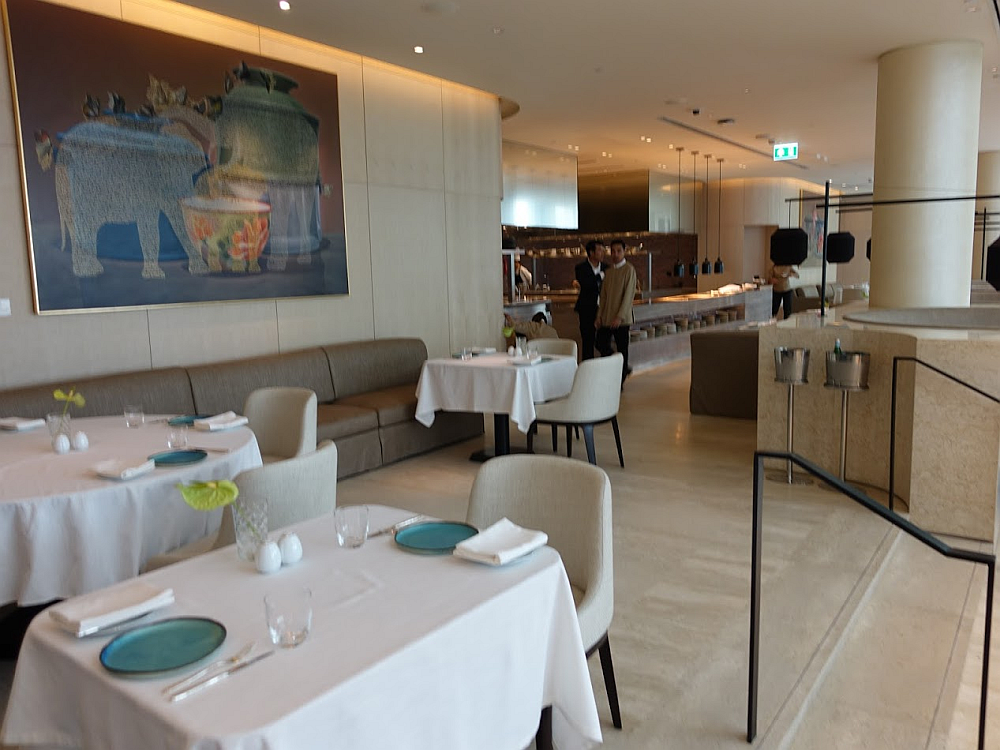 Park Hyatt Bangkok - Embassy Room - Dining Area